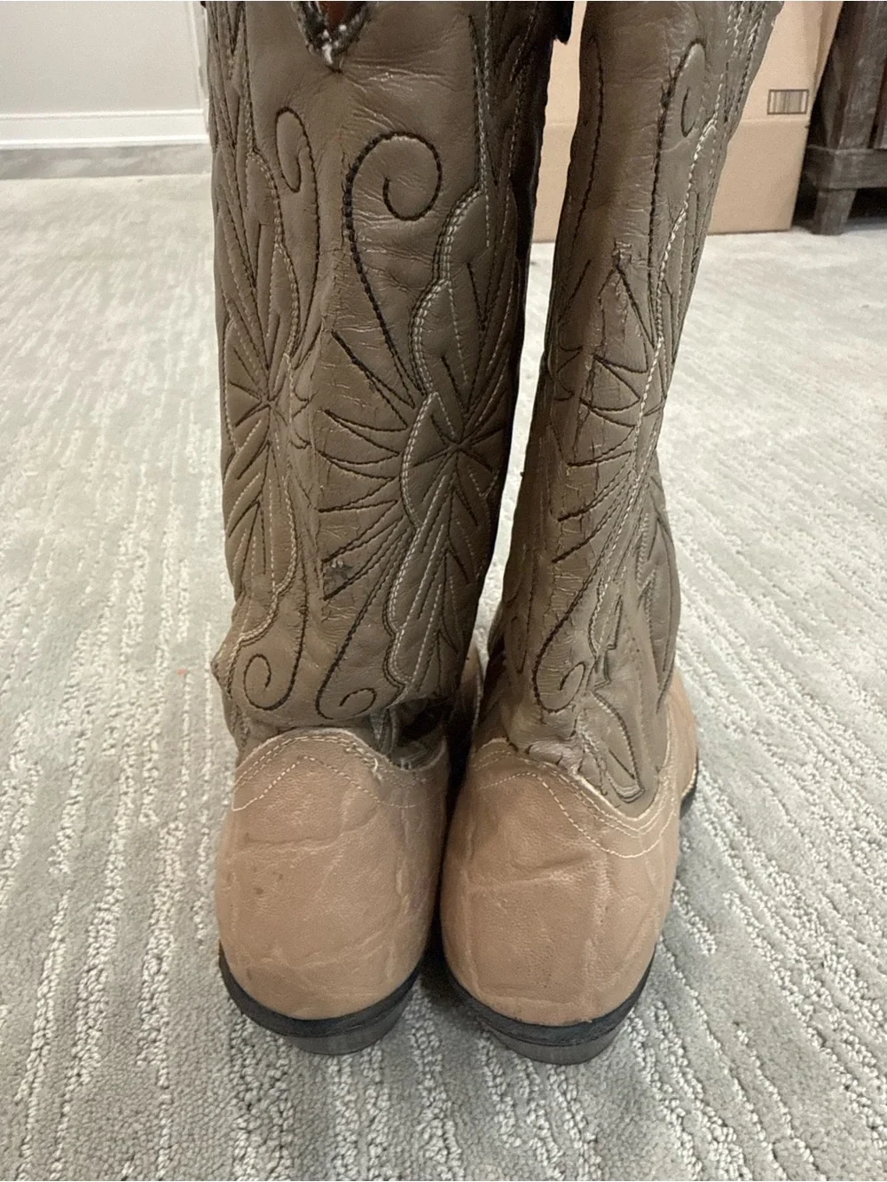 Vintage ACME Cowboy Boots Size 8D Taupe Leather Embroidered Western